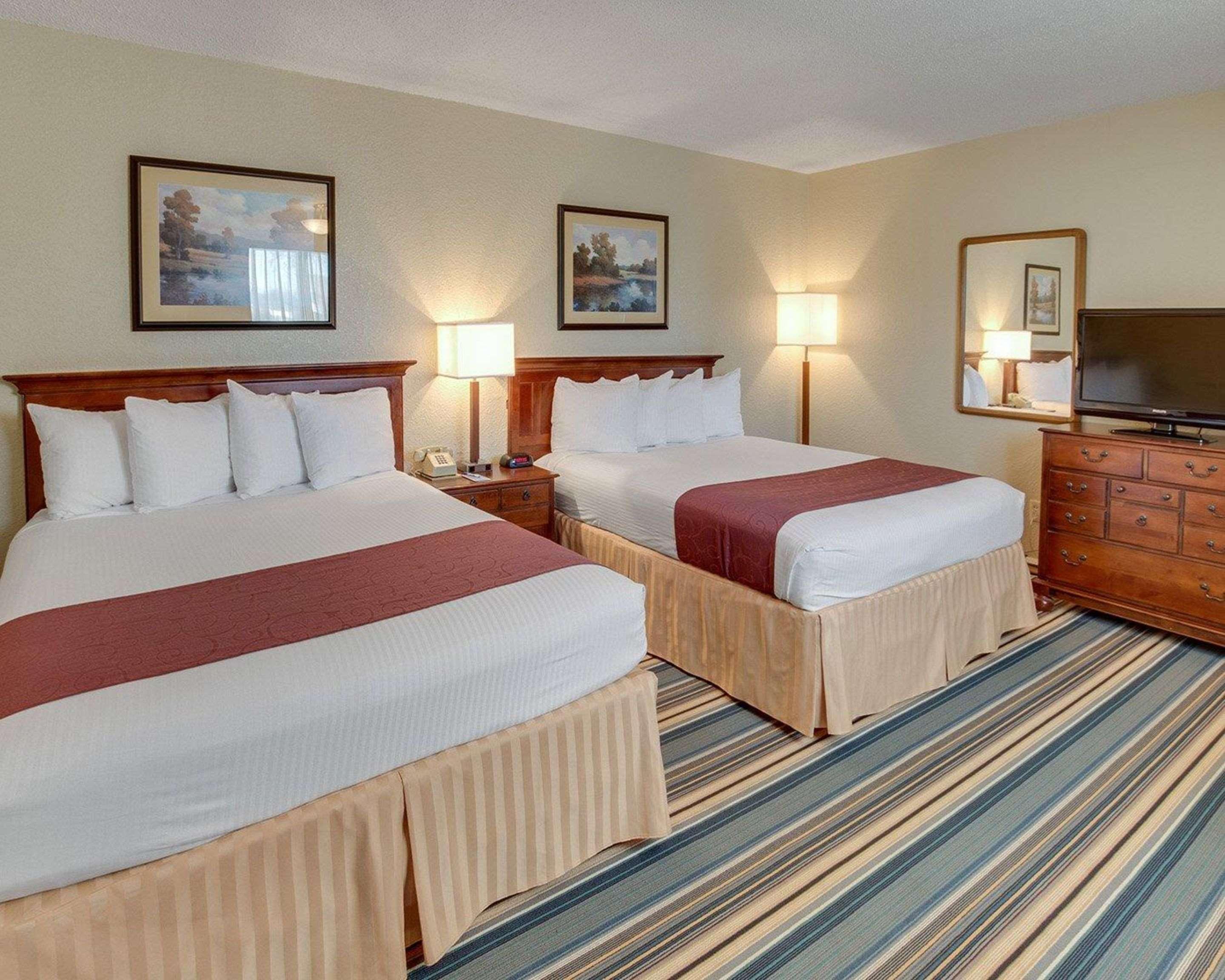 Days Inn By Wyndham Gatesville Экстерьер фото
