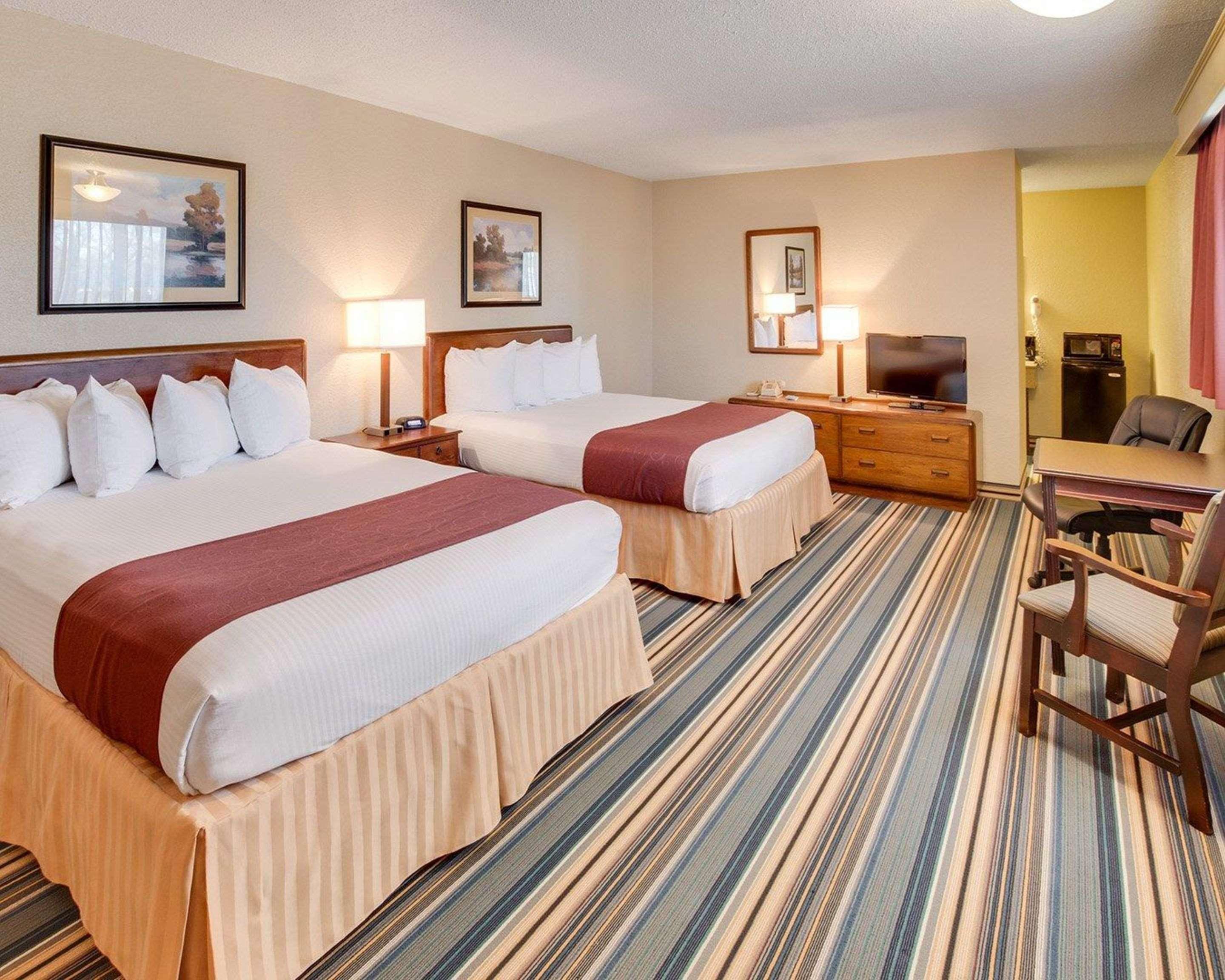 Days Inn By Wyndham Gatesville Экстерьер фото