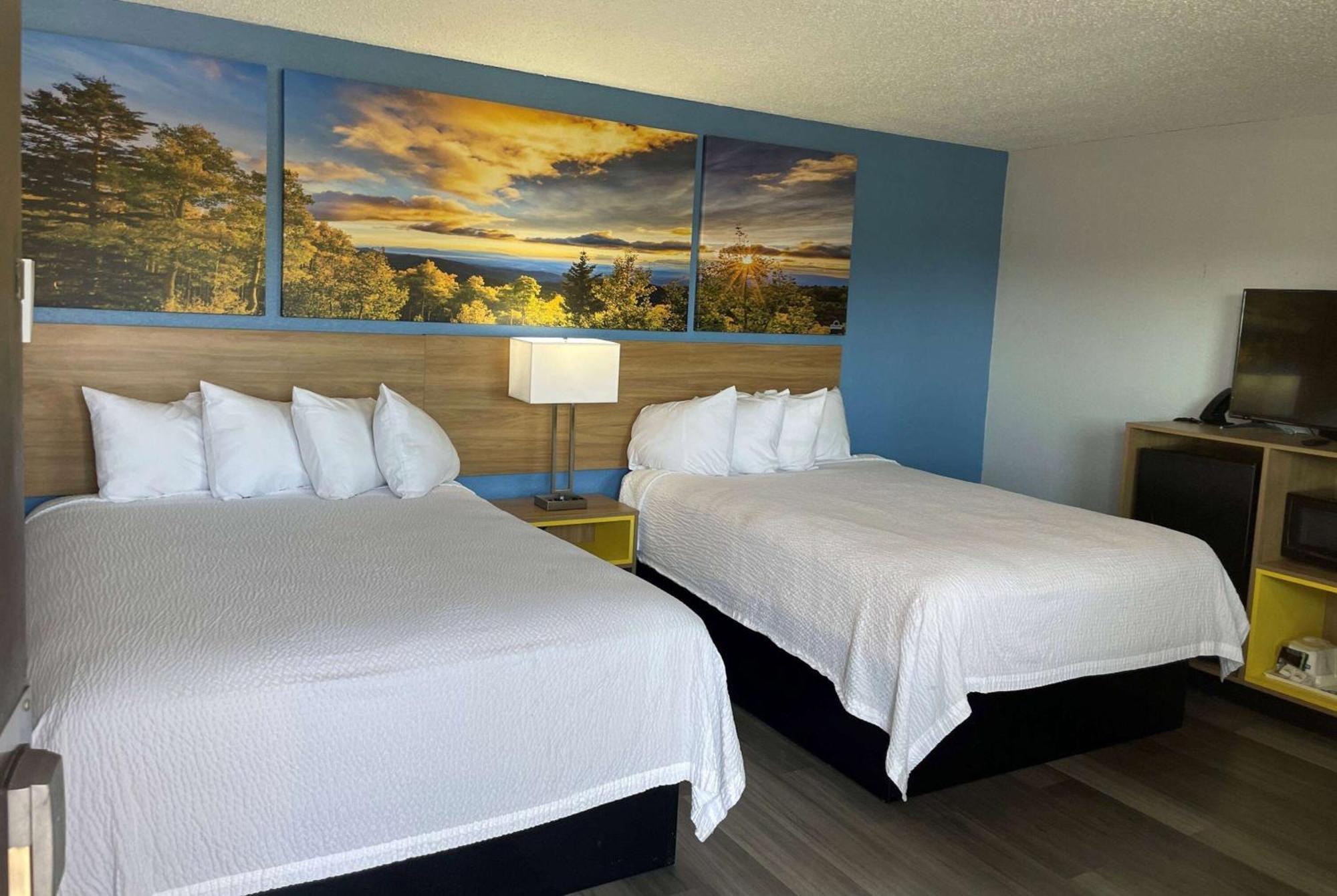Days Inn By Wyndham Gatesville Экстерьер фото