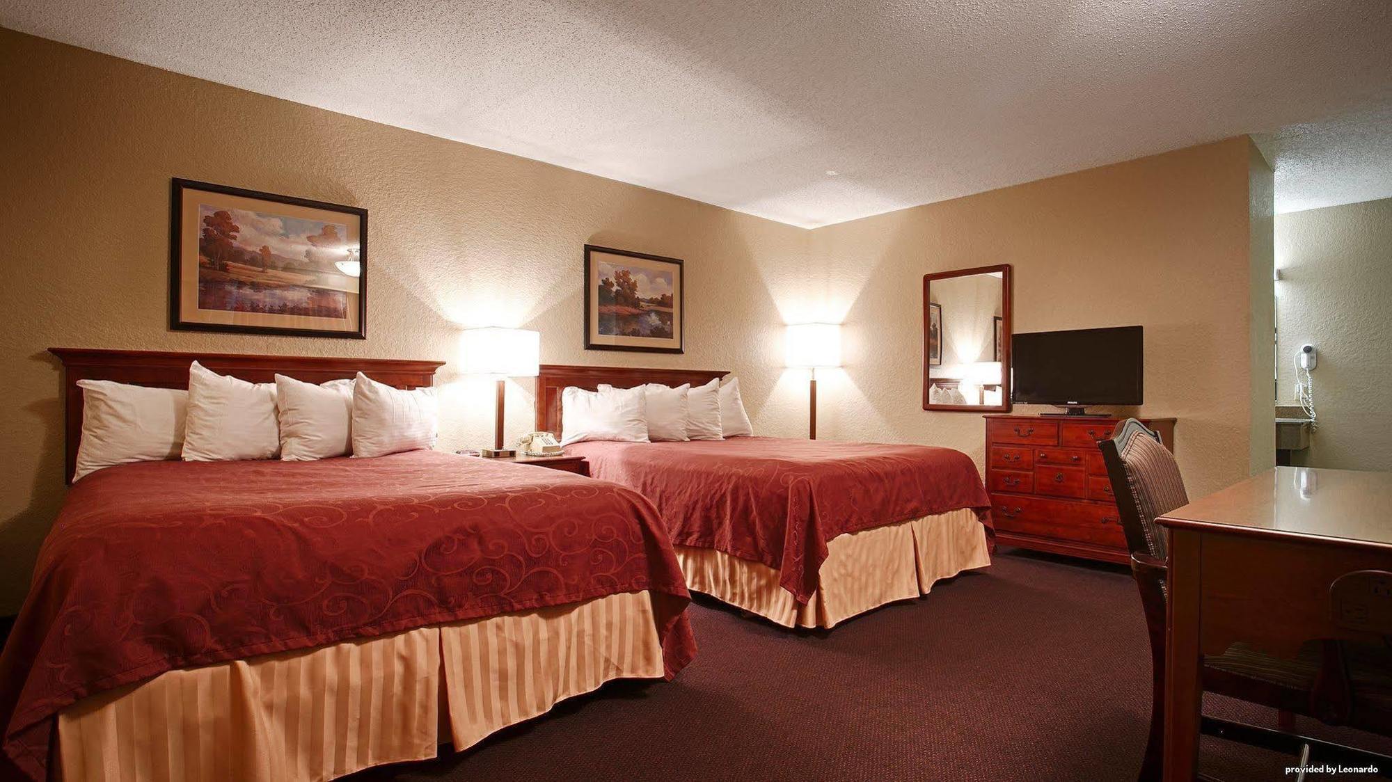 Days Inn By Wyndham Gatesville Экстерьер фото